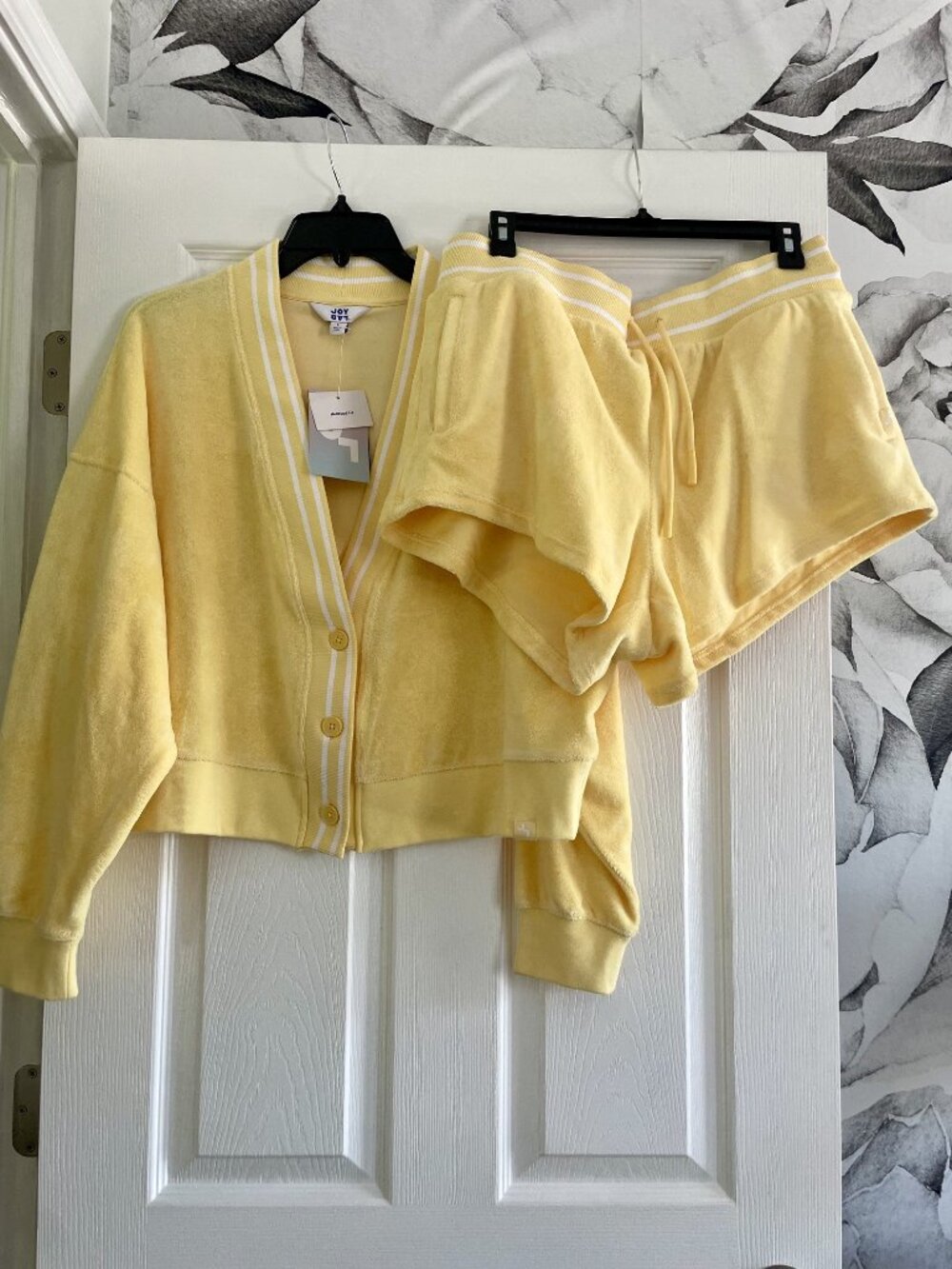 JoyLab Buttercream Terry Lounge Set NWT Cardigan & Shorts Size L